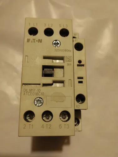 Contator Eaton Moeller M017-10 17A bobina 220V