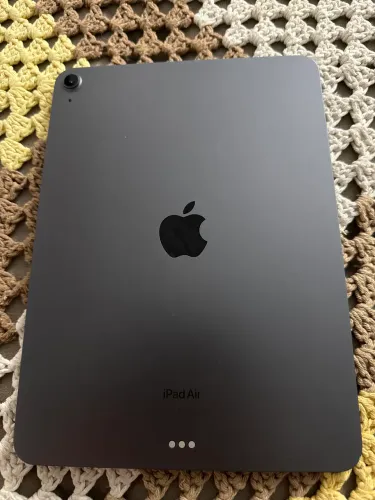 iPad Air 5 64 gb Wi-Fi chip M1, novinho 