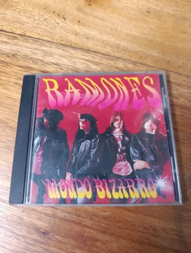 CD Ramones - Mondo Bizarro