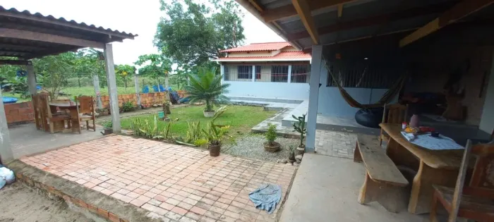 Casa/chácara na cidade