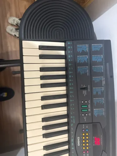 Teclado Casio Musical
