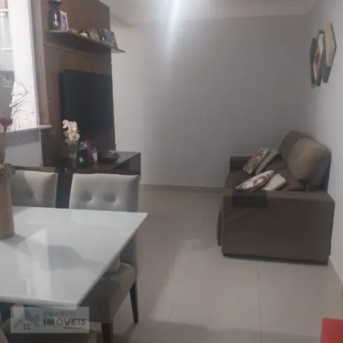 Apartamento Térreo com Quintal Privativo no Condomínio Rio Fiora! 