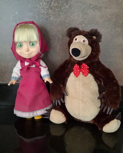 Boneca Marsha da Estrela - Urso vai de brinde!