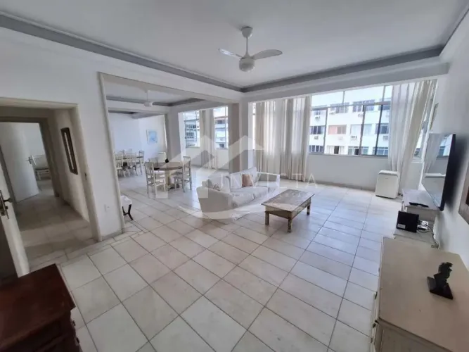 MARAVILHOSO TRIPLEX NO CORAÇÃO DE COPACABANA!