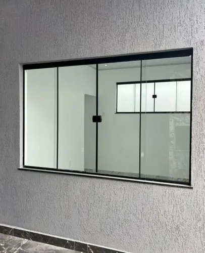 JANELA DE VIDRO TEMPEDADO 