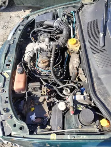 Sucata para retirada de peças Fiat Siena 1.0 6 marchas 4p 2000