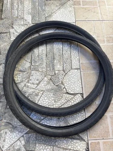 2x Pneus Pirelli Aro 26
