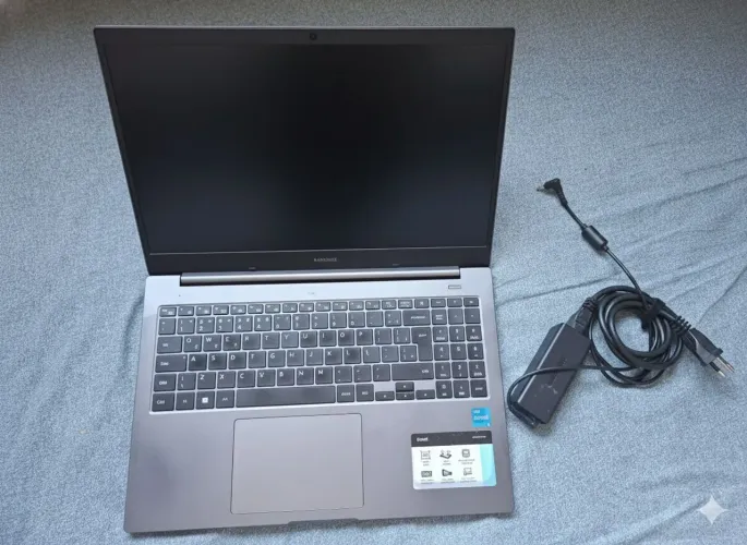 Notebook Samsung Book - em ótimo estado