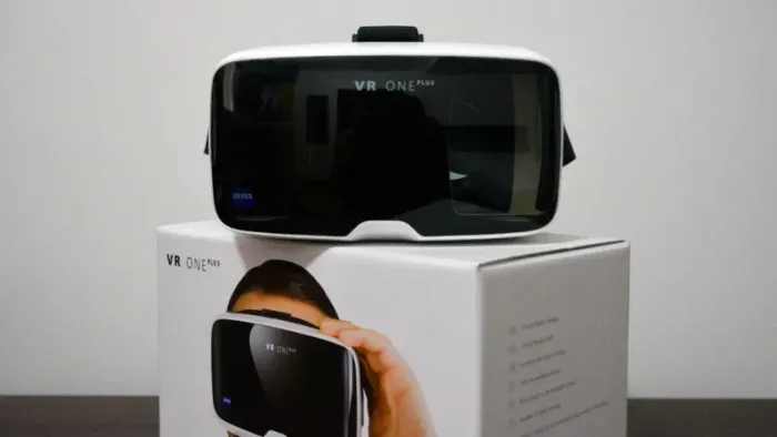 Óculos Realidade Virtual Zeiss VR One Plus - Novo