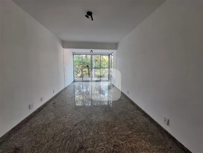 Apartamento à venda na Barra da Tijuca 3 quartos Condominio Jardim Europa