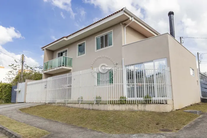 Sobrado de Esquina no Afonso Pena à Venda | 168,5 m², 3 Dormitórios e Espaço Gourmet