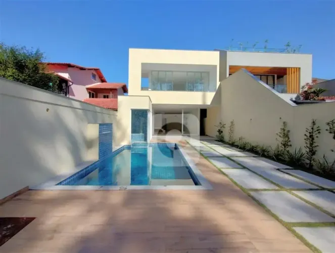 Casa 3 Quartos à Venda no Interlagos de Itaúna - 380m² - R$3.500.000,00