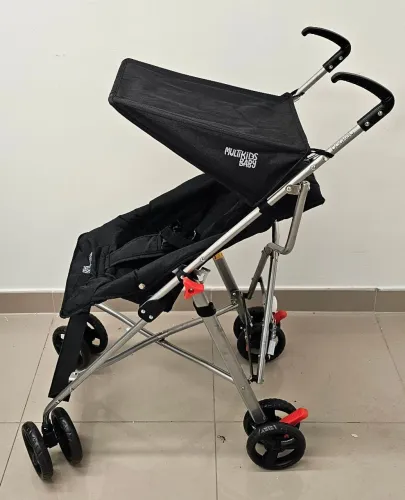 Carrinho de bebê guarda chuva 