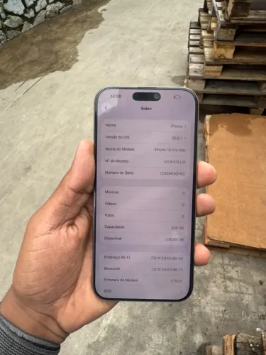 IPHONE 16 PRO MAX! ACEITO TROCA POR INFERIOR