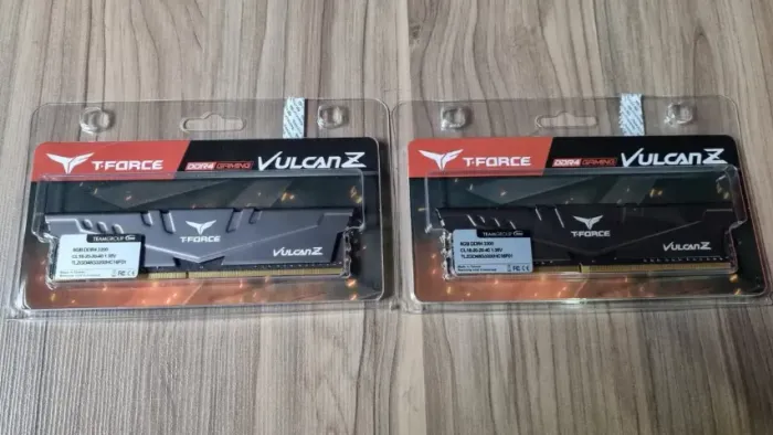 Memória RAM 16GB Dual Channel Team Group T-Force Vulcan Z 3200MHz DDR4