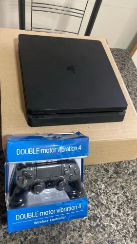 PS4 Slim 1TB - Completo - Pronto pra Jogar