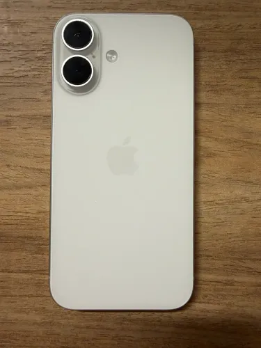 VENDO IPhone 16 256gb silver