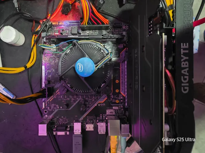 Placa Mae H310M-Plus Gaming Asus TUF funcionando perfeitamente