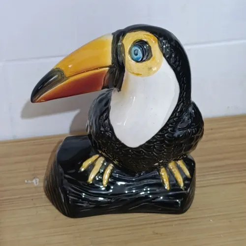 Tucano Cerâmica Esmaltada Escultura Vintage