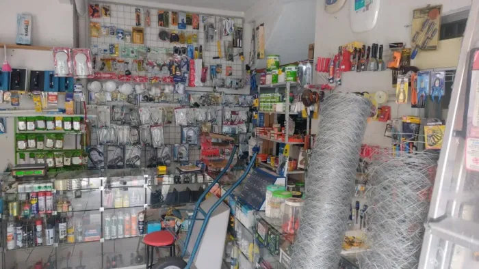 Vendo excelente ponto comercial.