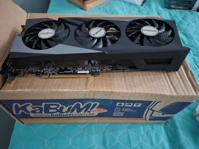 Rx 7600 nova porem sem caixa