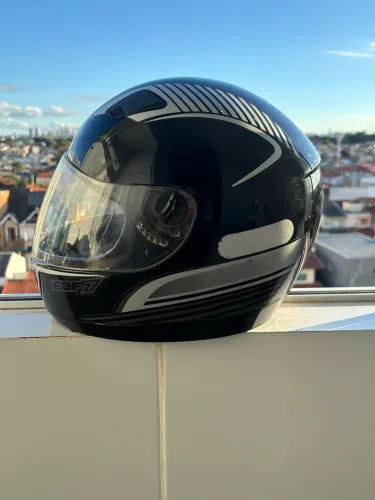 Capacete EBF7 