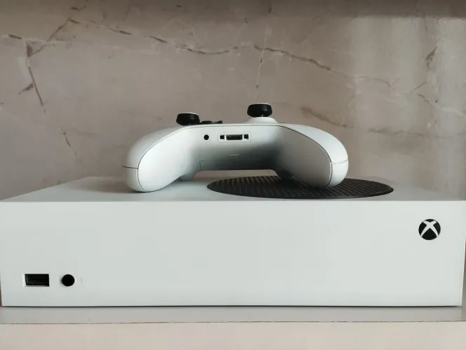 Xbox series S com 1 controle
