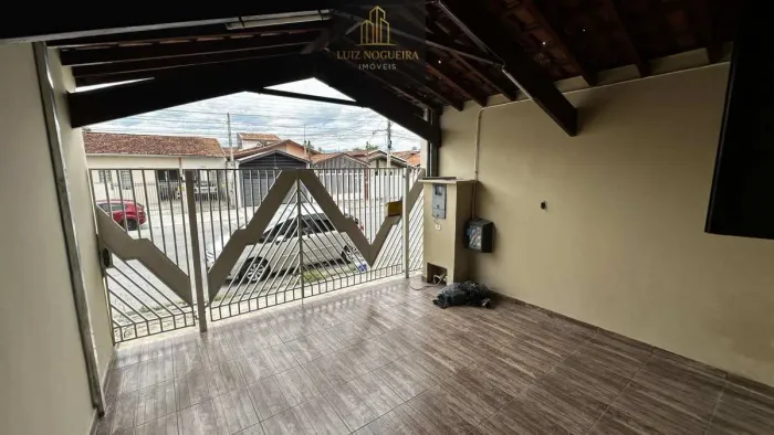 Casa à venda em Pindamonhangaba, Vila Rica, com 2 quartos, 104m²