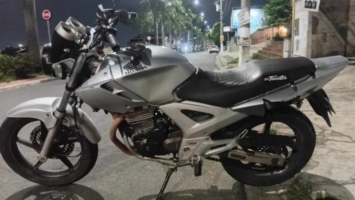 Honda Twister 250 , 7.500