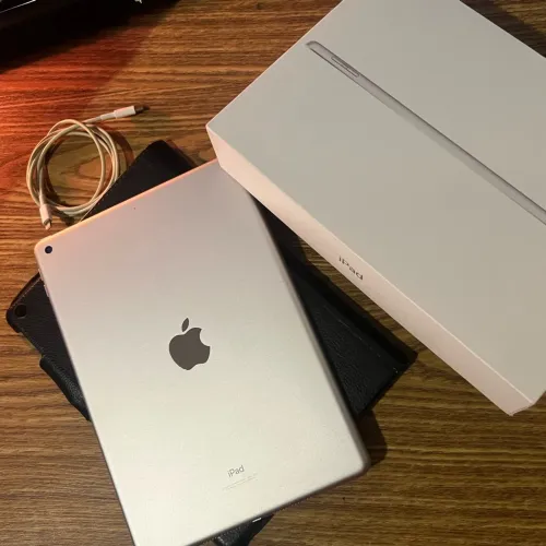 IPAD 9 ° 64GB + CAIXA ORIGINAL + CABO ORIGINAL + ACEITO CARTÃO