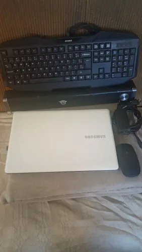 Vendo Troco por PS5, Lindo Notebook Samsung modelo NP370 E4k, Intel core i5-5200u