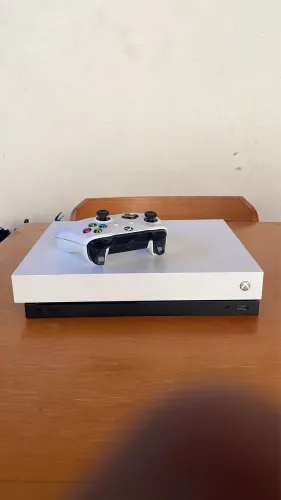 Xbox one x 4k EDIÇÃO LIMITADA