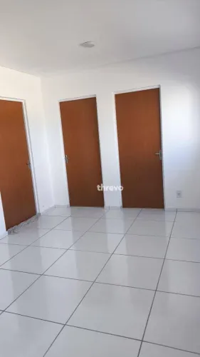 Apartamento com 2 dormitórios para alugar, 46 m² por R$ 1.150,00/mês - Santa Maria - Teres