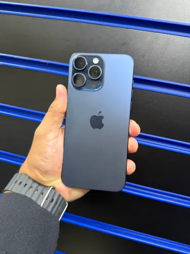 iPhone 15 pro Max 512gb