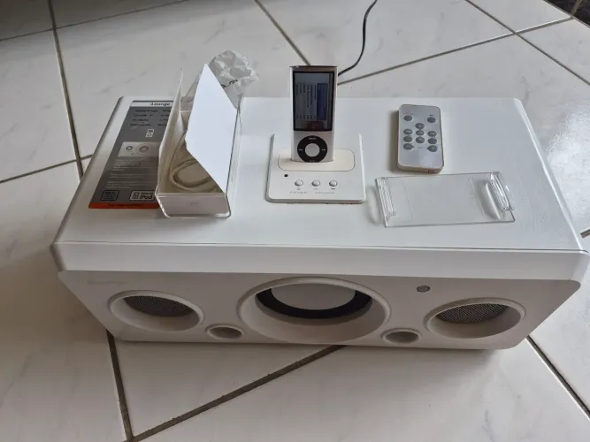 KIT RETRÔ APPLE ? iPod nano + Dock Station iLounge DS-900 ? R$ 600 (SOMENTE EM CONJUNTO)