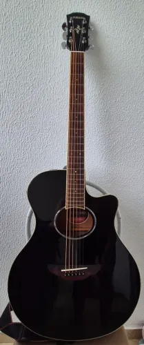 VIOLÃO ELETROACÚSTICO YAMAHA APX 600