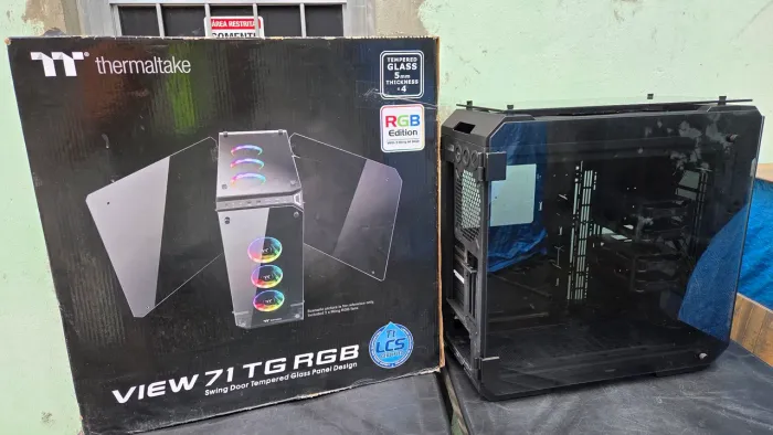 Gabinete Gamer Thermaltake View 71 tg, Full Tower