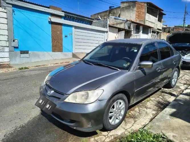 Honda Civic Sedan LX 1.7 16V 115cv Mec. 4P 2005