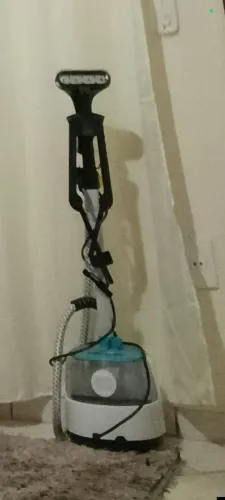 Vaporizador de roupas semi novo