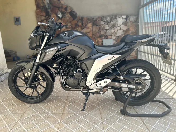 Fazer f25 250 muito conservada