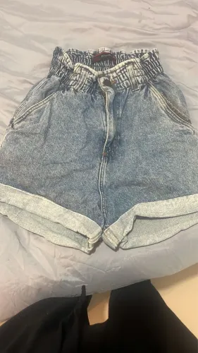Short cintura alta jeans