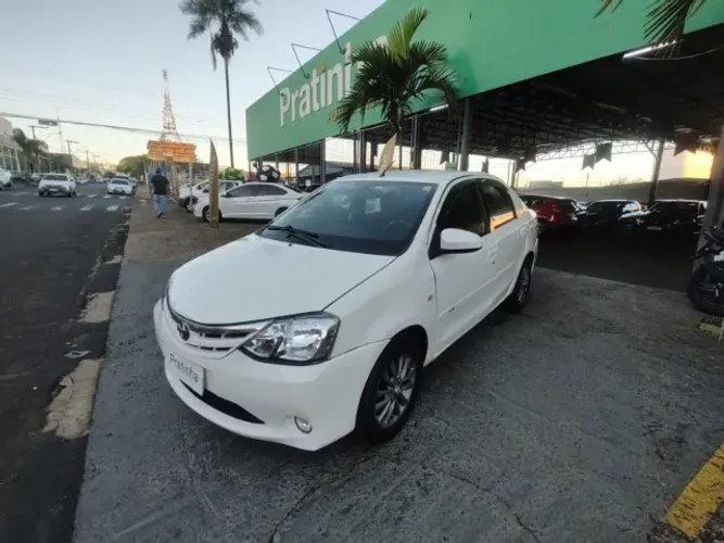 Toyota Etios XLS Sedan 1.5 Flex 16V 4P Mec. 2014