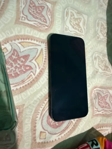 iPhone 13 76% de bateria, com caixa e cabo original, película de cerâmica traseira 