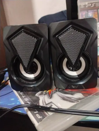 Caixas de som pra Pc com led