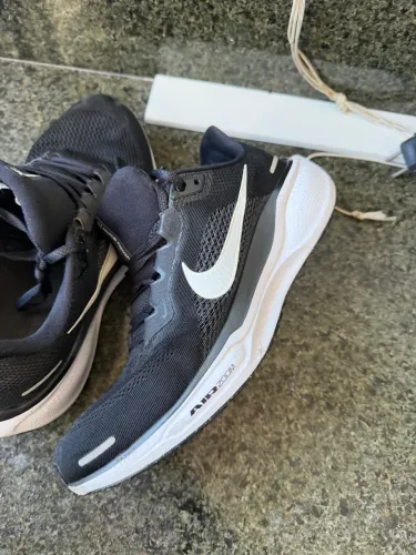 Nike Pegasus 41 usado boa condição