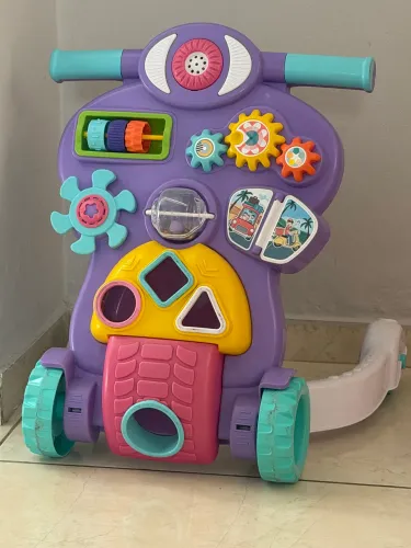 Andador moderno infantil