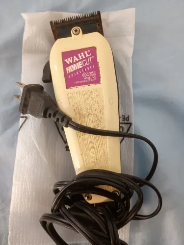 Barbeador elétrico profissional 