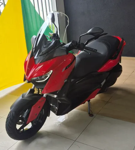 Yamaha Xmax 250 2024 Impecável 6.500km Revisada garantia de fábrica