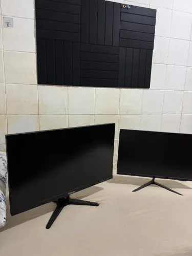Dupla de Monitores 24 e 27 pol QHD