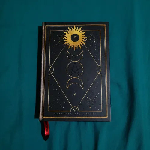 Grimório das Bruxas (Moon Edition)